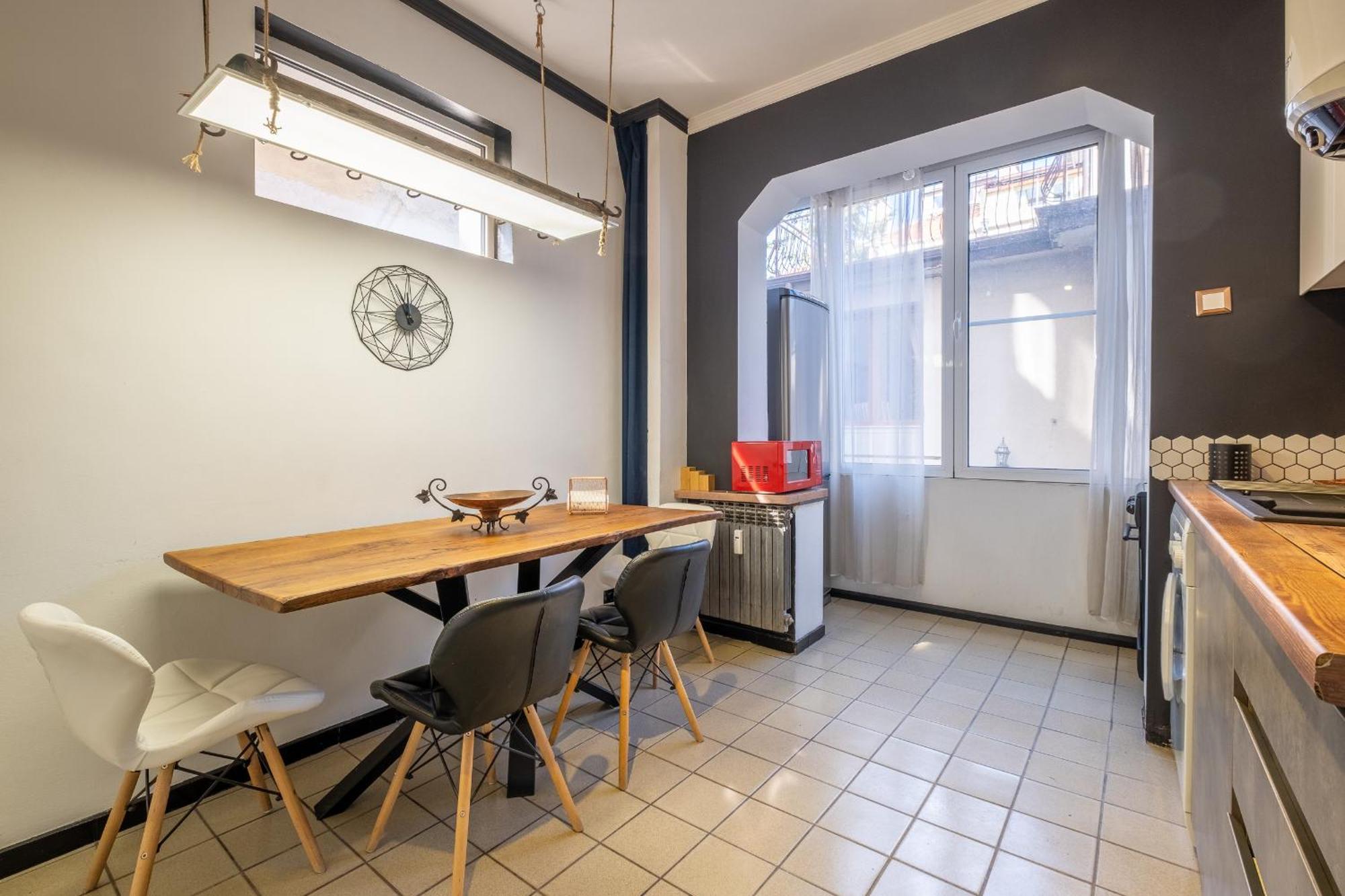 Modern , Spacious 2Br Apartment In Top Center Sofia Extérieur photo