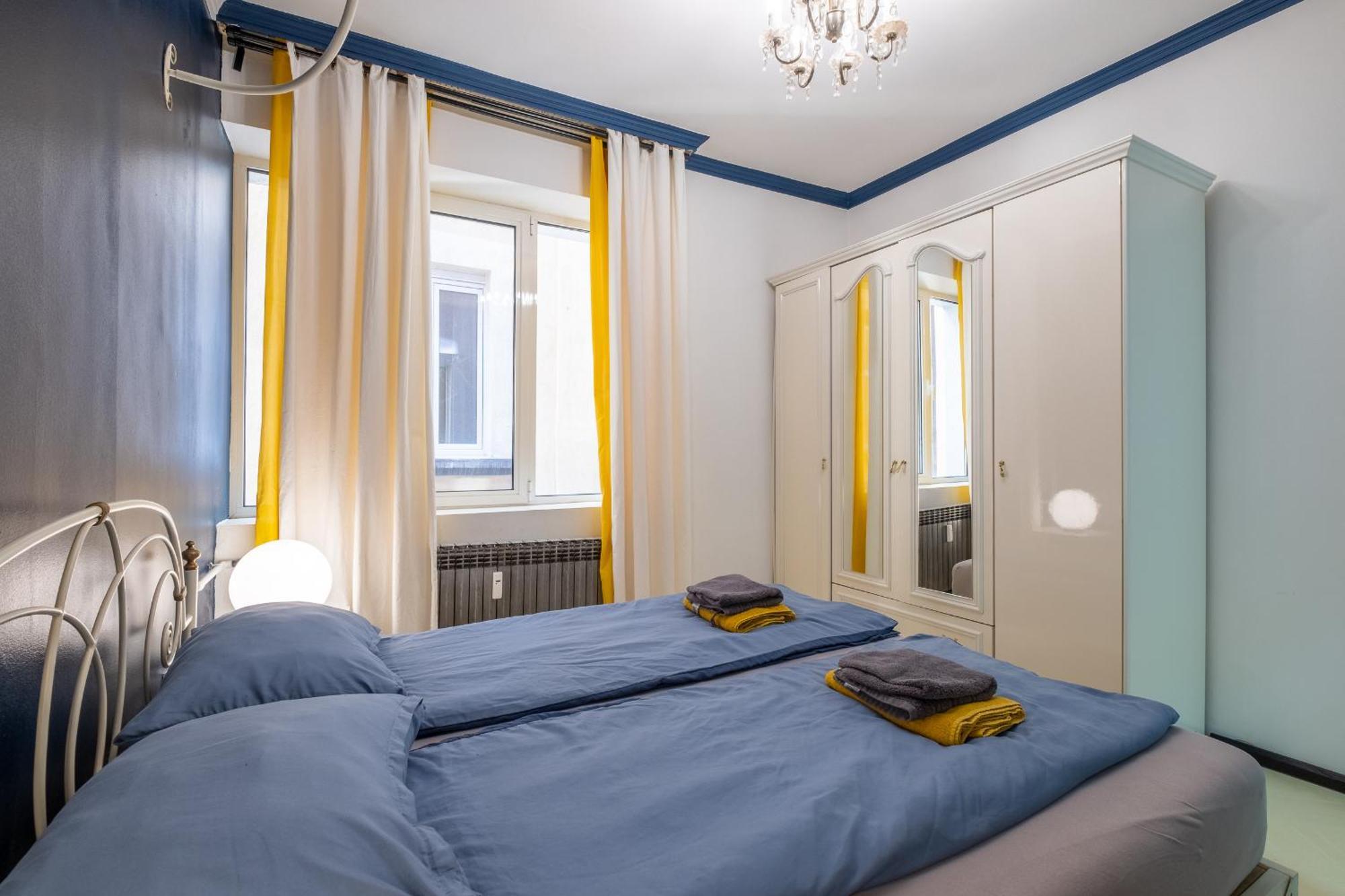 Modern , Spacious 2Br Apartment In Top Center Sofia Extérieur photo